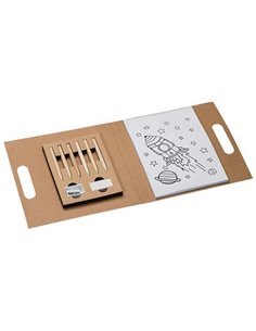 Βιβλίο ζωγραφικής 20,5x21εκ, με 6 χρωματιστές ξυλομπογιές, ξύστρα και σβήστρα