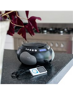 Φορητό ραδιόφωνο με CD / USB / MP3 / Aux / Bluetooth και οθόνη LCD 2