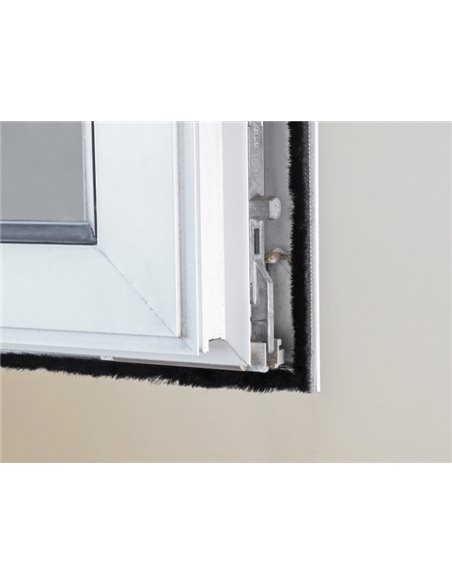 DELOCK αυτοκόλλητη μονωτική ταινία 66895 για παράθυρα, 15mm, 5m, μαύρη