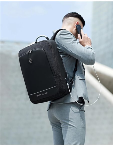 ARCTIC HUNTER τσάντα πλάτης B00227L με θήκη laptop 17", 41L, USB, μαύρη