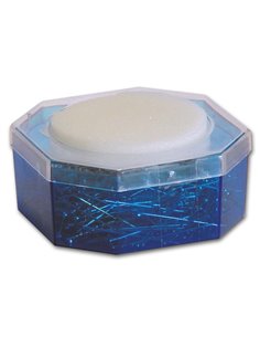 Καρφίτσες σε κουτί